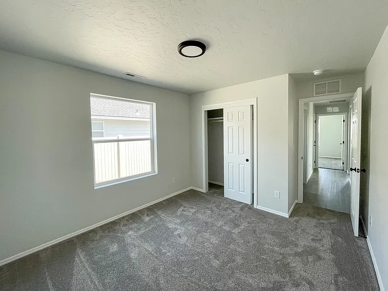12633 Dovekie St — Photo 32