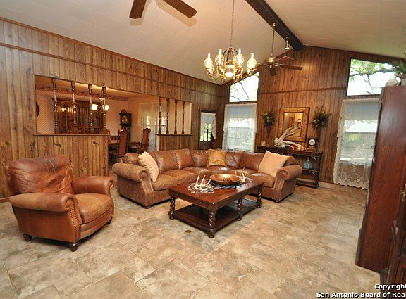 3rd image of 2415 Border Ln