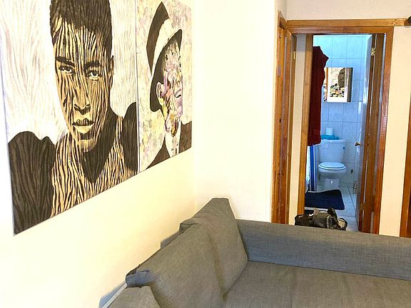 2nd image of 524 E 5th St APT 8