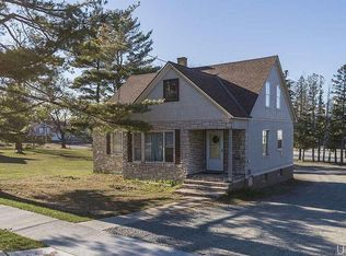364 E Park St, Marquette, MI 49855