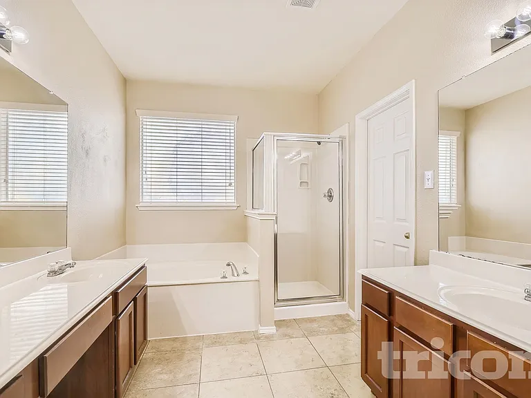 13 Monticello Ct — Photo 10