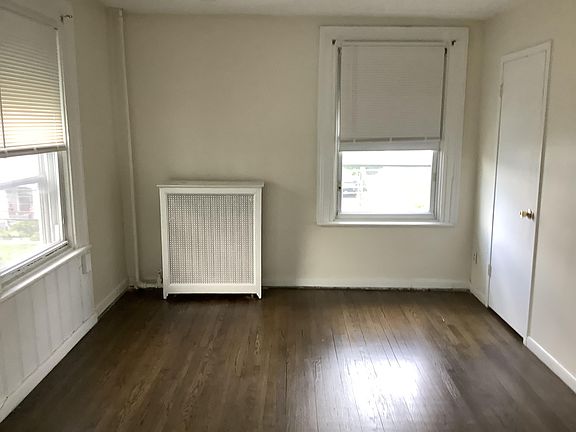 5th image of 190 Archer Ave Floor 2