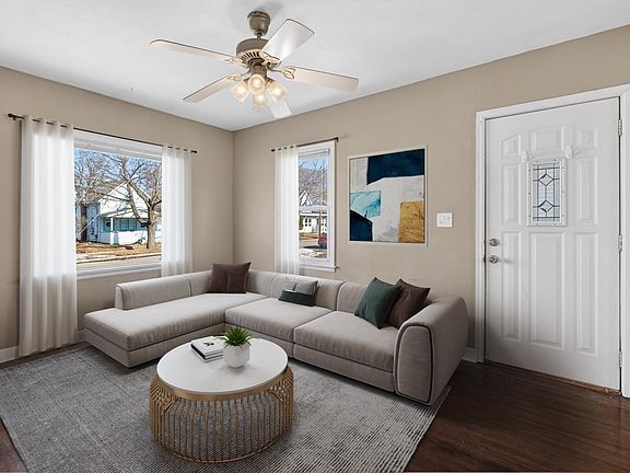 3rd image of 120 11th St NW