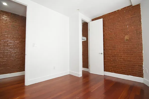Rented by Brooklyn High Rise LLC | media 10
