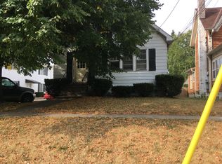 421 W High St, Sycamore, IL 60178