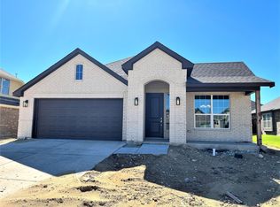 1320 Hunters Ridge Dr, Crowley, TX 76036