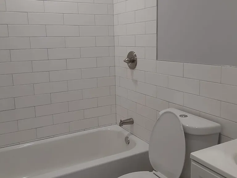 574 E Herman St — Photo 10