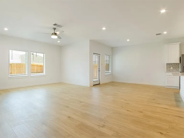 31707 Theodore Bend Dr — Photo 14