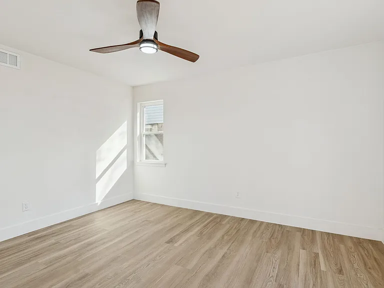 3716 Ovid Ave — Photo 21