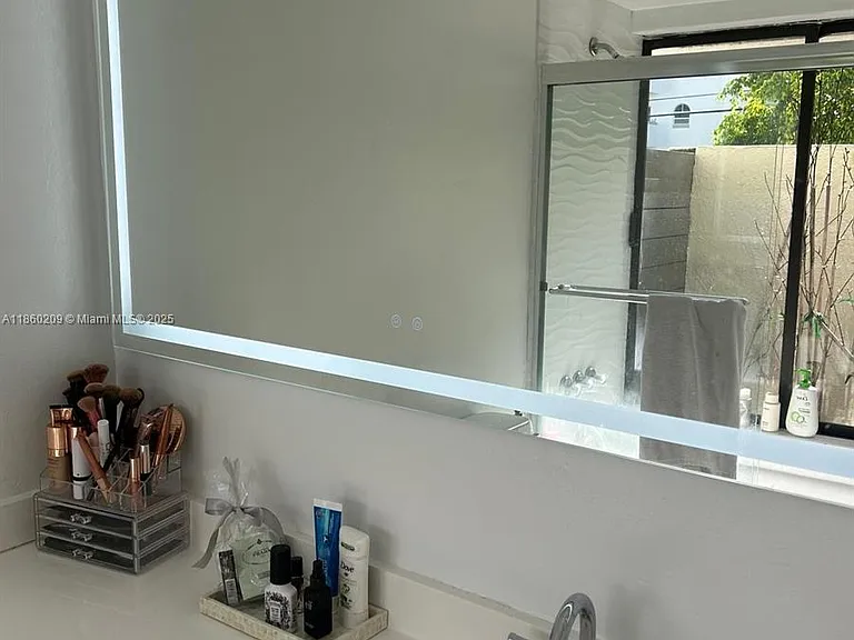 3036 SW 27th Ave #5 — Photo 9