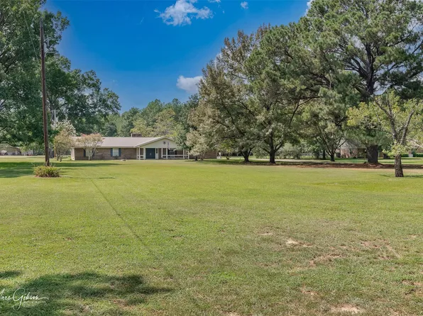 1345 Linton Rd, Benton, LA 71006