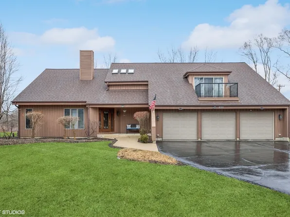 850 Willow Ln, Dundee, IL 60118