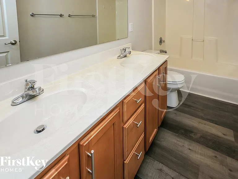 6367 Waterstone Dr — Photo 12