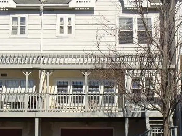 118 Barley Sheaf Dr, East Norriton, PA 19403