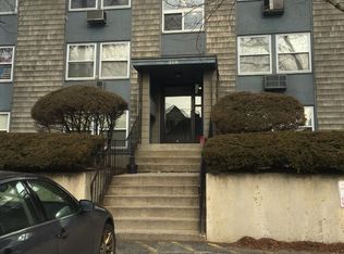 318 Nesmith St APT 6, Lowell, MA 01852