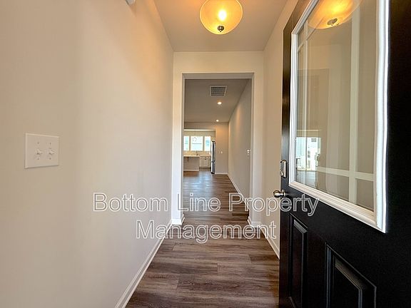 5th image of 15622 Little Bluestem St