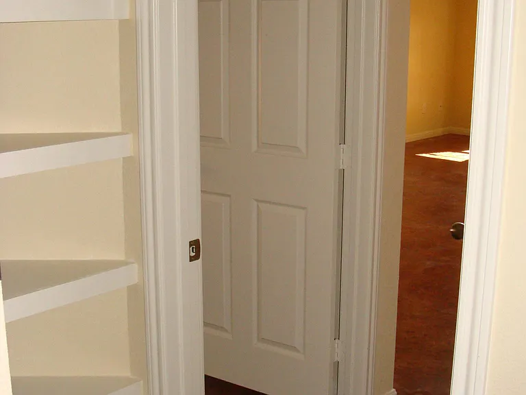 128 Meadow Park Cir #128 — Photo 3