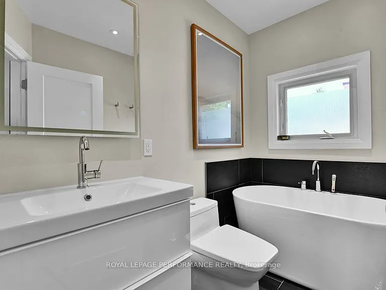 168 Stewart St W — Photo 18