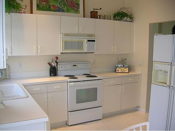4th image of 4762 Carlton Golf Dr