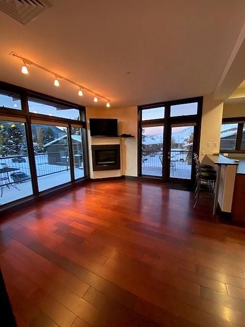 1st image of 270 W Pearl Ave APT 206