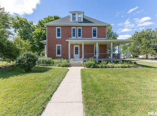 103 W Williams St, Atkinson, IL 61235