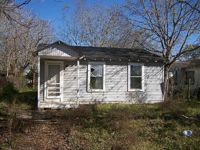 1st image of 8617 Lee Otis St