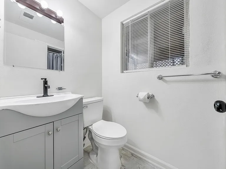 4539 Pennsylvania Ave NE — Photo 14