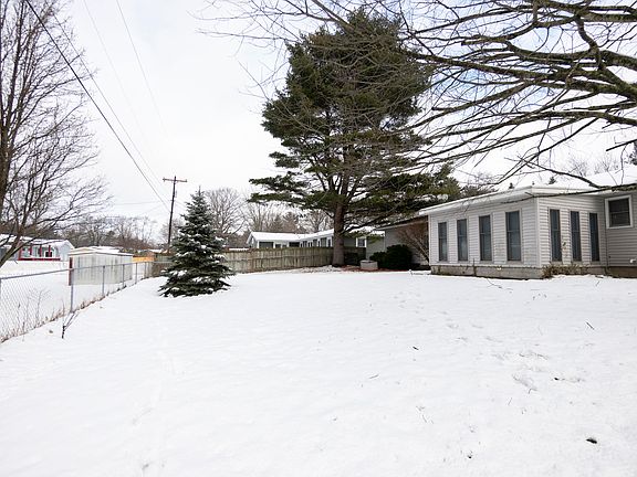 5th image of 14815 Parkwood Dr