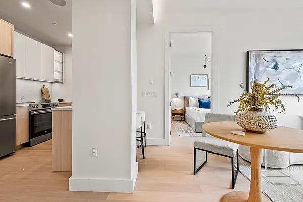 Rented by Nooklyn NYC LLC | media 18