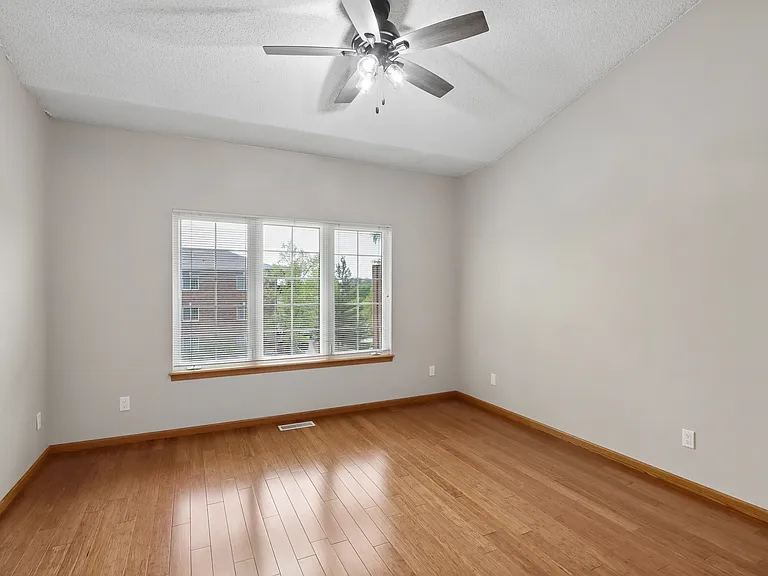 1551 Ranier Dr — Photo 20