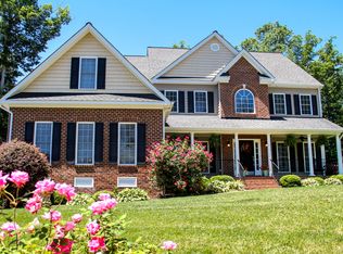 9318 Bailey Oak Dr, Midlothian, VA 23112