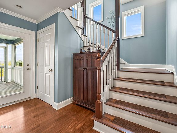 4th image of 6 Teal Court