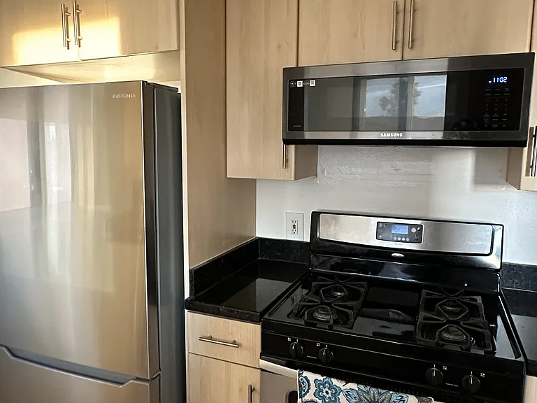 7826 Topanga Canyon Blvd #309 — Photo 9