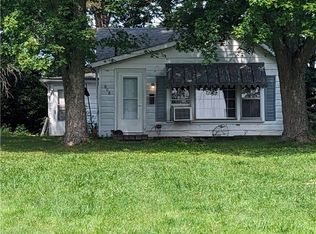 808 N Hayes Ave, Salem, IN 47167