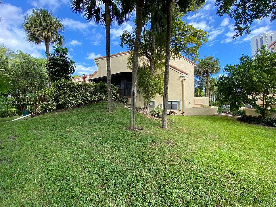 1st image of 20440 NE 34th Ct #14