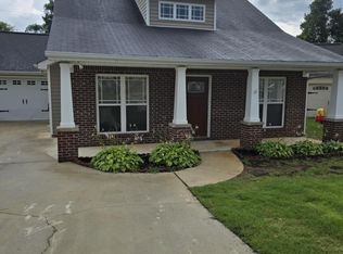 241 Creekstone Trl, Calera, AL 35040