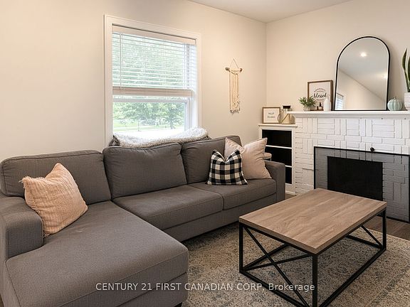 5th image of 4 Elmwood Pl