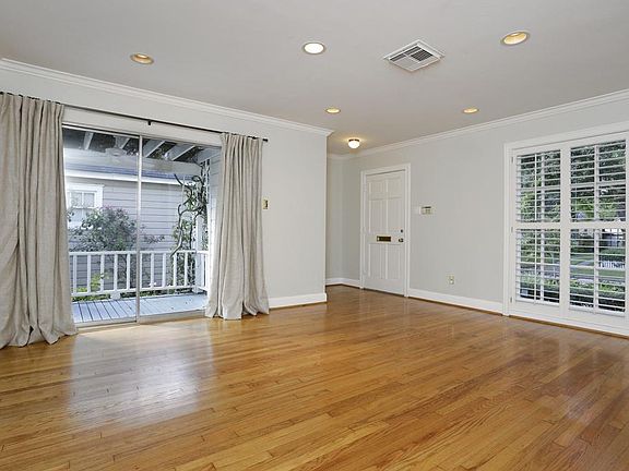 4th image of 2315 South Blvd