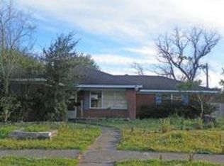 805 Bluebird Ln, Pasadena, TX 77502