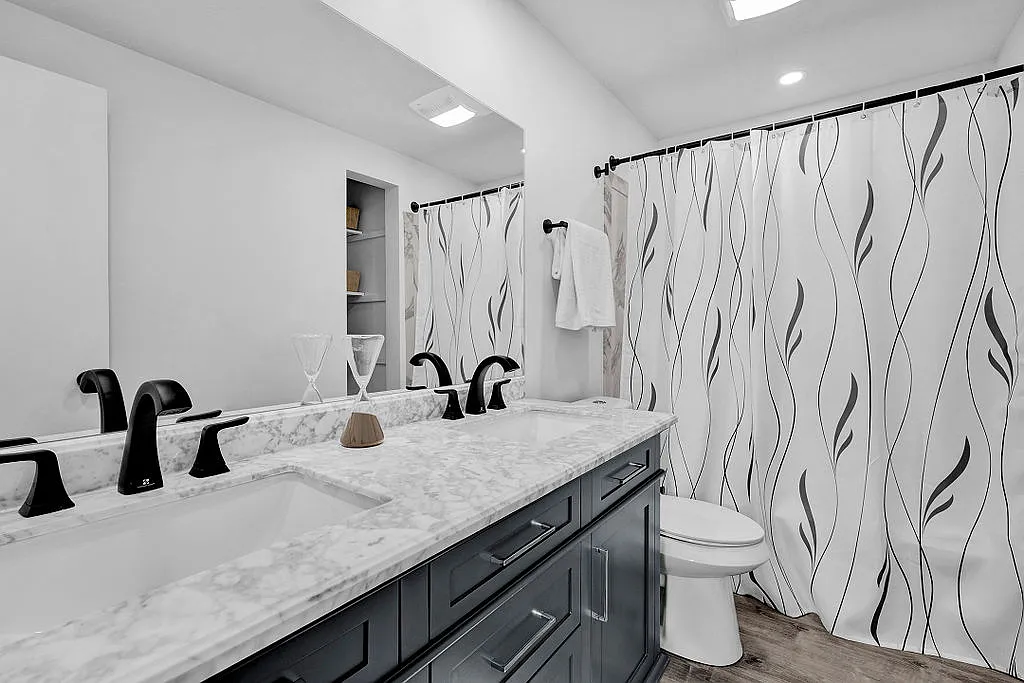 3 bed, 1.5 bath, 1084 sqft, $1,595 — Photo 4