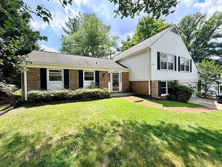 12904 Missionwood Way — Photo 25