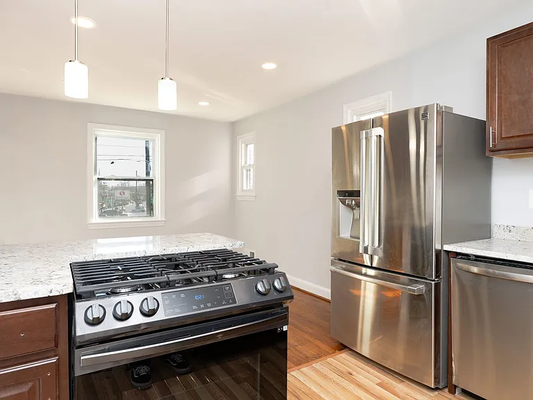 10026 Lorain Ave — Photo 11
