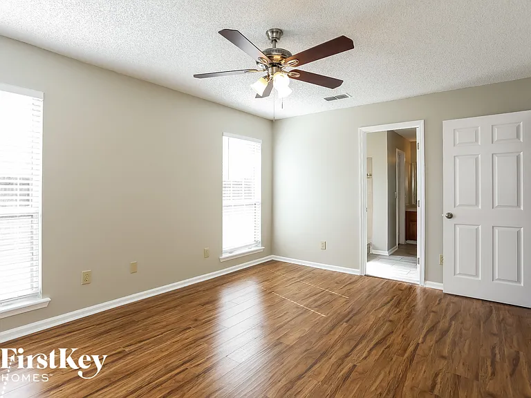 8047 Queensferry Ln — Photo 9