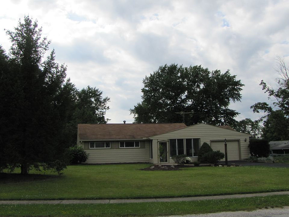 1st image of 9928 Ridgewood Dr
