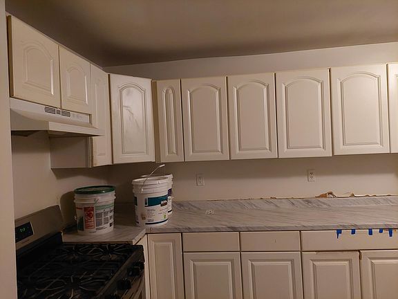 Marble countertops/ New appliances