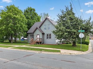 543 5th Ave SW, Cambridge, MN 55008