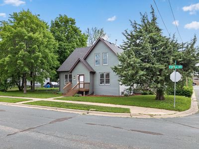 543 5th Ave SW, Cambridge, MN, 55008