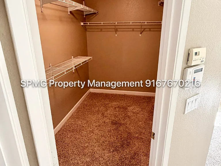 609 Granada Pass Dr — Photo 37