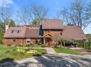 870 Linkhart Rd, Wilmington, OH 45177