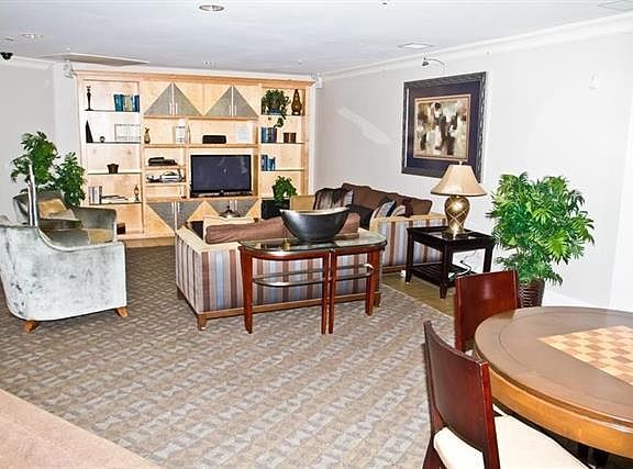 2nd image of 1400 Broadway #1304